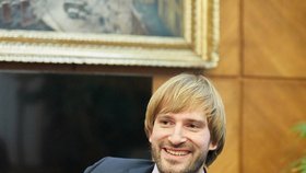 Vojtěch (ANO) v únoru Němečkovo odvolání zdůvodnil manažerským selháním vedoucím k odborné a personální destabilizaci nemocnice, umělým navyšováním hospodářského výsledku a střetem zájmů.