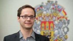 Bydlením se na pražském magistrátu nově zabývá Adam Zábranský (Piráti).