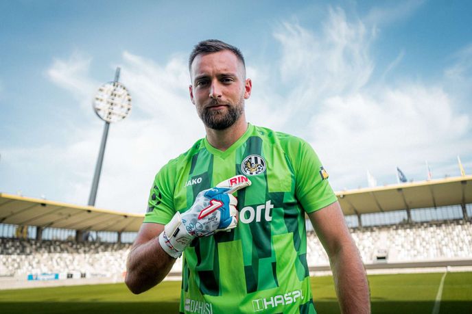 Adam Zadražil prodloužil smlouvu v Hradci Králové až do roku 2031 Adam Zadražil prodloužil smlouvu v Hradci Králové až do roku 2031