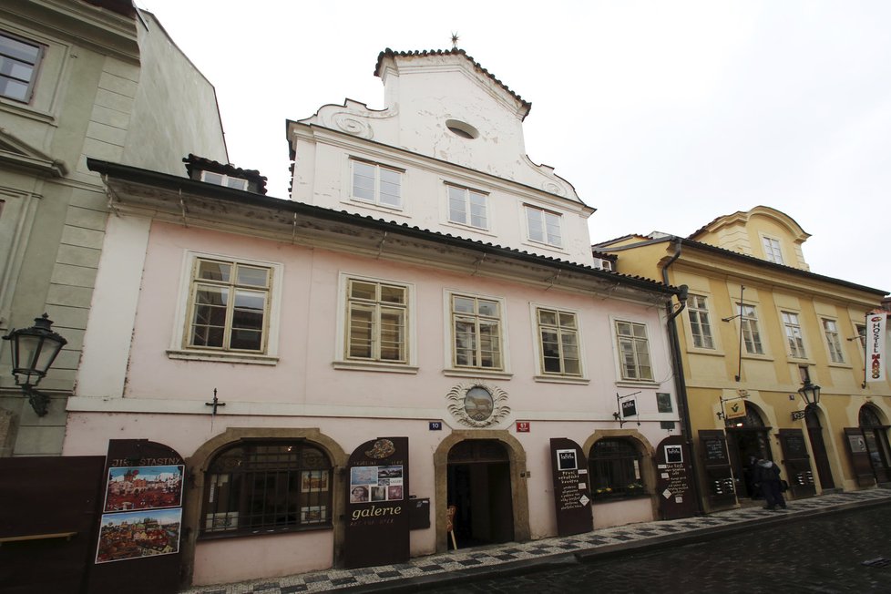 Aby Petr Štěpánek mohl koupit dvaluxusní byty, musel prodat tento dům v Míšeňské ulici.