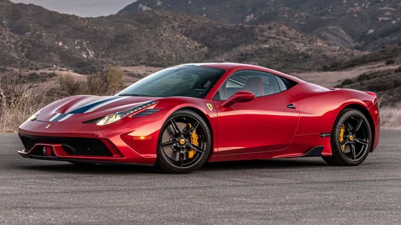 I ze supersportu se dá udělat obrněné auto. Tohle Ferrari 458 Speciale je důkaz