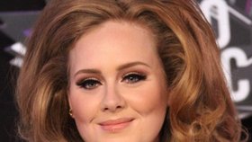 Zpěvačka Adele porodila syna.