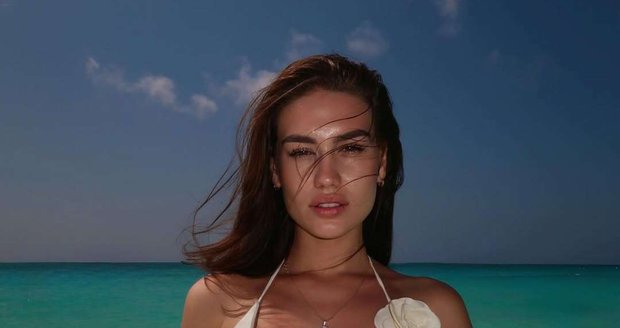 Adéla Štroffeková luce muy hermosa Adéla Štroffeková luce muy hermosa