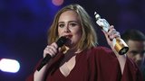 Nejlepším hudebním umělcem se stala Adele, bodoval i Justin Bieber a One Direction