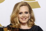 Adele prodala po světě miliony alb