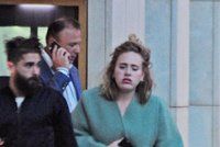 Poznali byste ji? Zpěvačka Adele se maskovala v ulicích Londýna