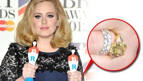 Adele se na Brit Awards pochlubila prstýnkem. Je snad zasnoubená?
