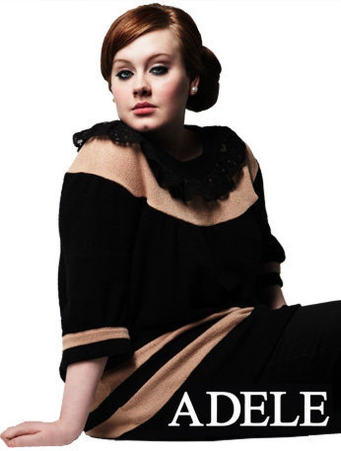 Adele v roce 2008, kdy s pěveckou kariérou začínala.