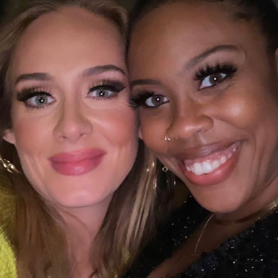 Adele se bavila na oscarové afterparty.