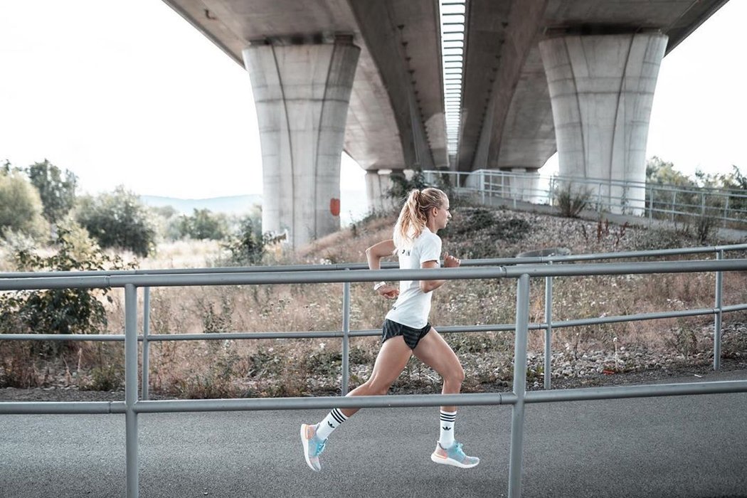 Kapitánkou Adidas Runners Prague je Adél Blahovcová.