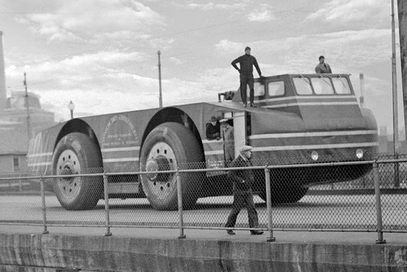 Admiral-Byrd Penguin 1 Snow Cruiser (1939)