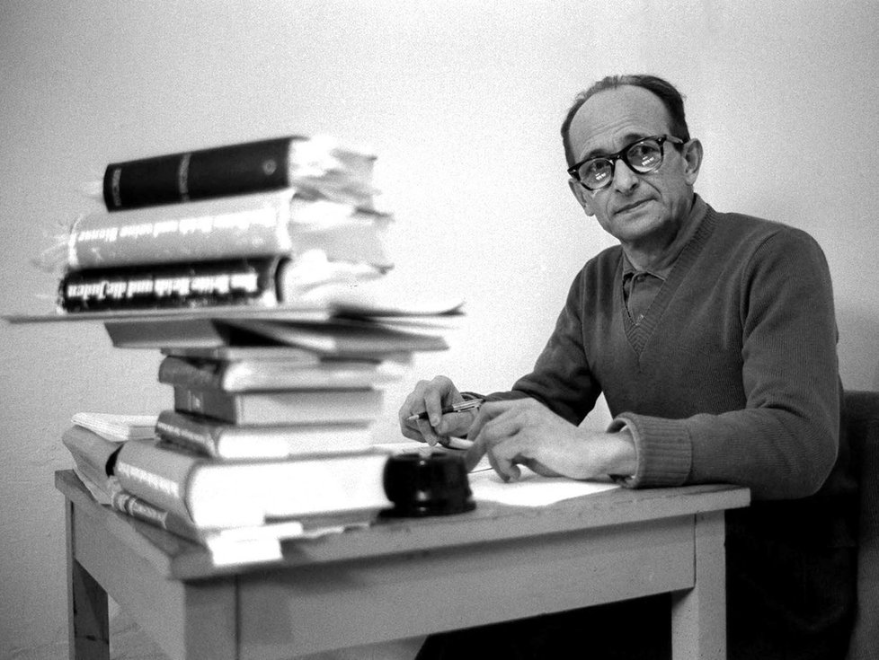 Válečný zločinec a jeden z vrahů 6 milionů Židů Adolf Eichmann