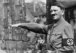 Adolf Hitler si měl libovat ve fekálním sexu.