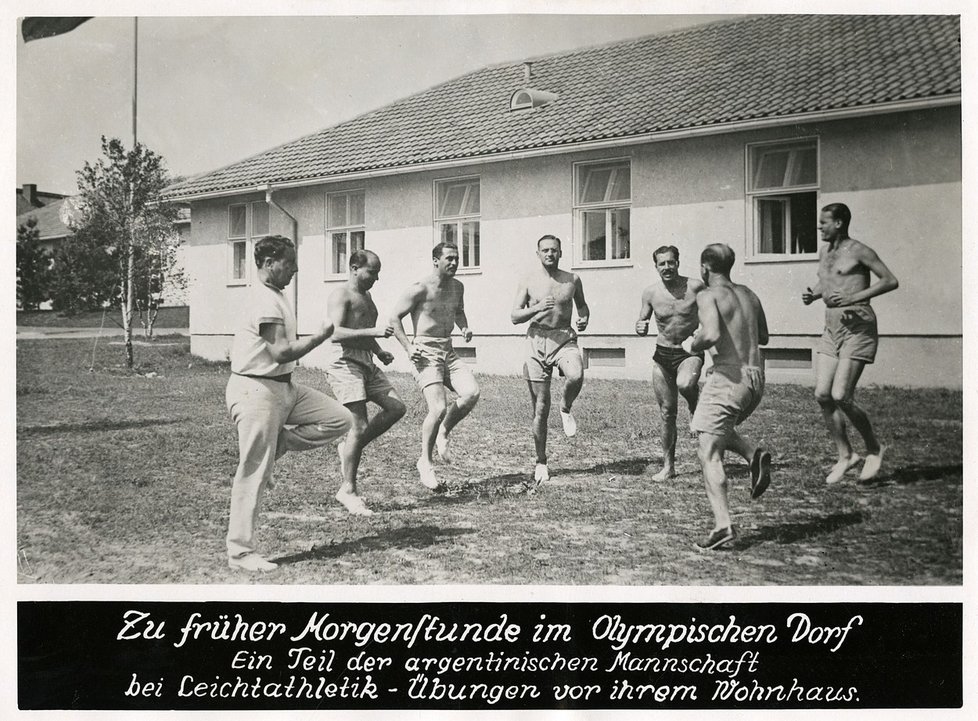 Z Hitlerovy olympijské vesnice je město duchů: Město tam začalo stalo bytové domy