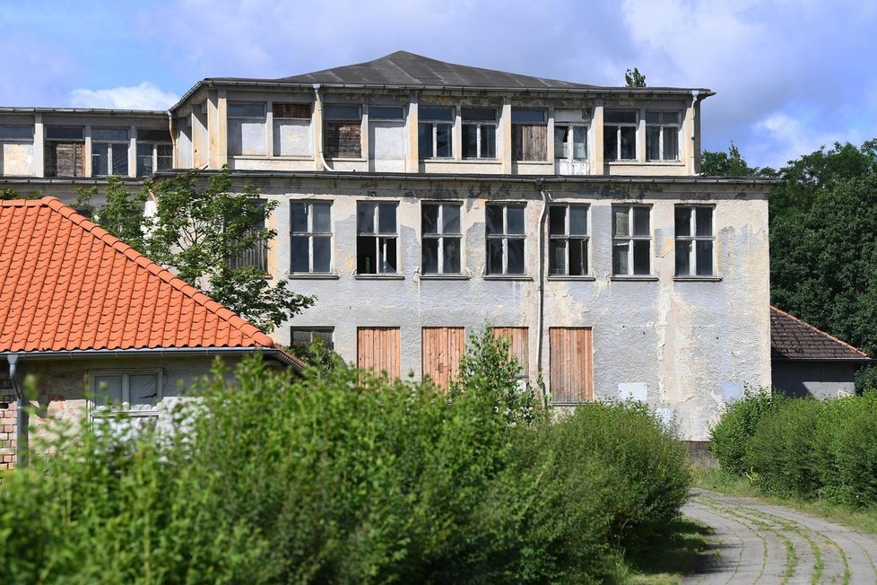 Z Hitlerovy olympijské vesnice je město duchů: Město tam začalo stalo bytové domy