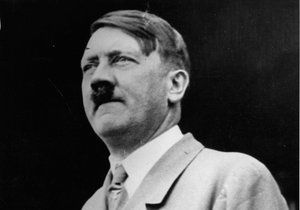 Historici tvrdí, že měl Adolf Hitler deformovaný mikropenis.