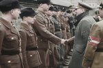 Hitler bral tolik léků a drog, že z něj koncem války zbyla jen troska