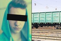 Adrián (†18) si chtěl na vagonu vyfotit selfie, při frajeřině ho zabilo 25 tisíc voltů