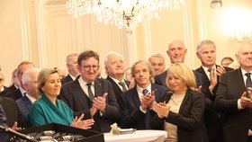 Pražší exprimátoři Pavel Bém a Adriana Krnáčová na Pražském hradě na setkání s prezidentem Petrem Pavlem. (27.11.2025)