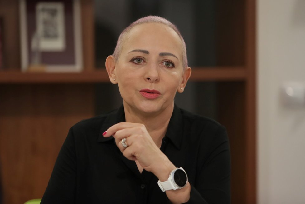 Bývalá pražská primátorka Adriana Krnáčová během rozhovoru pro Blesk (9. 12. 2020)