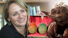 Adriana Krnáčová má v pracovně mistra Yodu a repliku dračího vejce