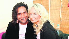 Adriana Sklenaříková a Christian Karembeu