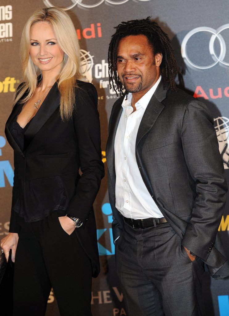 Adriana Sklenaříková a Christian Karembeu.