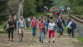 Nezvladatelné davy turistů si uzavření přechodu vedoucího z Polska do Adršpachu vynutily už několikrát (foto z 3.5.2018).