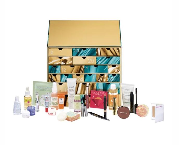 Adventní kalendář s kosmetikou z oblasti pleťové i vlasové péče a líčení, Sephora Favorites, sephora.cz, 2990 Kč Adventní kalendář s kosmetikou z oblasti pleťové i vlasové péče a líčení, Sephora Favorites, sephora.cz, 2990 Kč