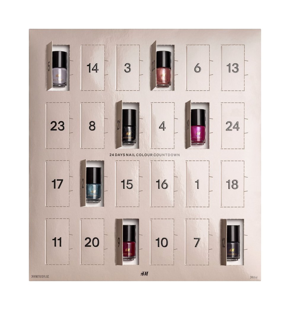 H&M Adventní kalendář s laky na nehty (24 barev), prodává H&M, cena 999 Kč