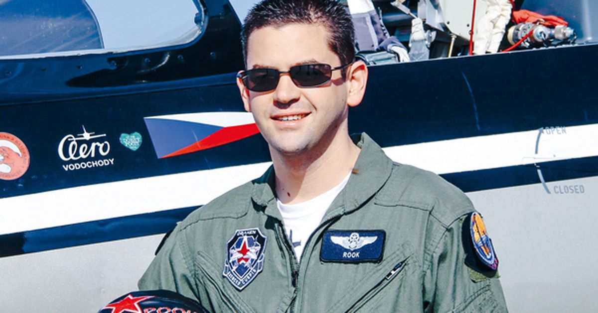 Debate sobre el L-159: el Ministro Babiš vendió 20 al director de la NASA, ¿no irán los cuatro a Ucrania?