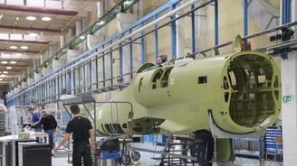 Nové osvětlení ušetří při výrobě letadel v Aero Vodochody až 70 procent energie Nové osvětlení ušetří při výrobě letadel v Aero Vodochody až 70 procent energie
