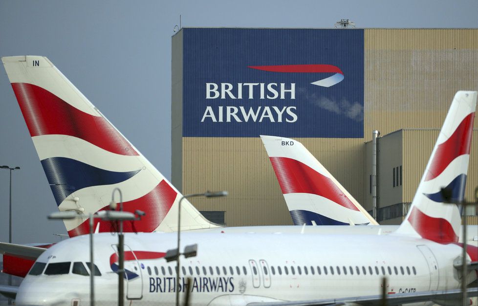 Letadlo British Airways se cestou na Tenerife zaplnilo výpary a kouřem