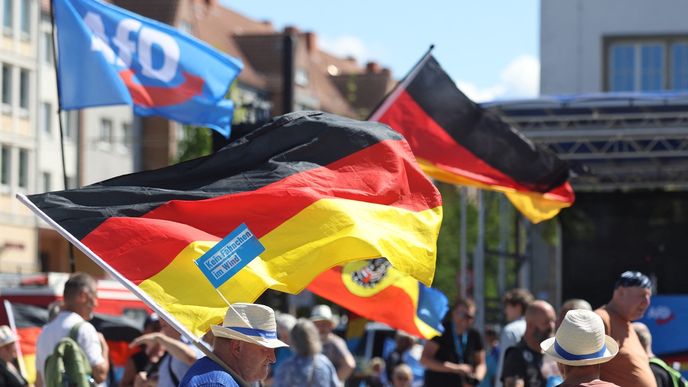 Kampaň AfD na východě Německa budí emoce i zájem prokuratury Kampaň AfD na východě Německa budí emoce i zájem prokuratury