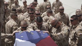 Rozloučení s trojicí padlých vojáků v Afghánistánu