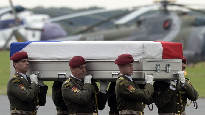 Čeští vojáci, kteří padli v Afghánistánu