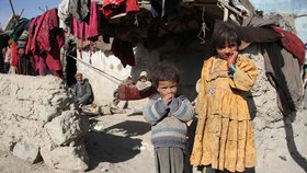 V Afghánistánu zabila nášlapná mina deset holčiček, které sbíraly dřevo. (Ilustrační foto) 