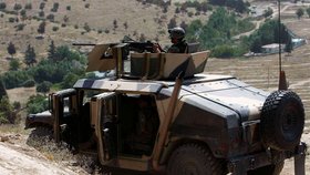 Afghánské jednotky s útokem na hotel váhaly právě kvůli dvěma desítkám rukojmích