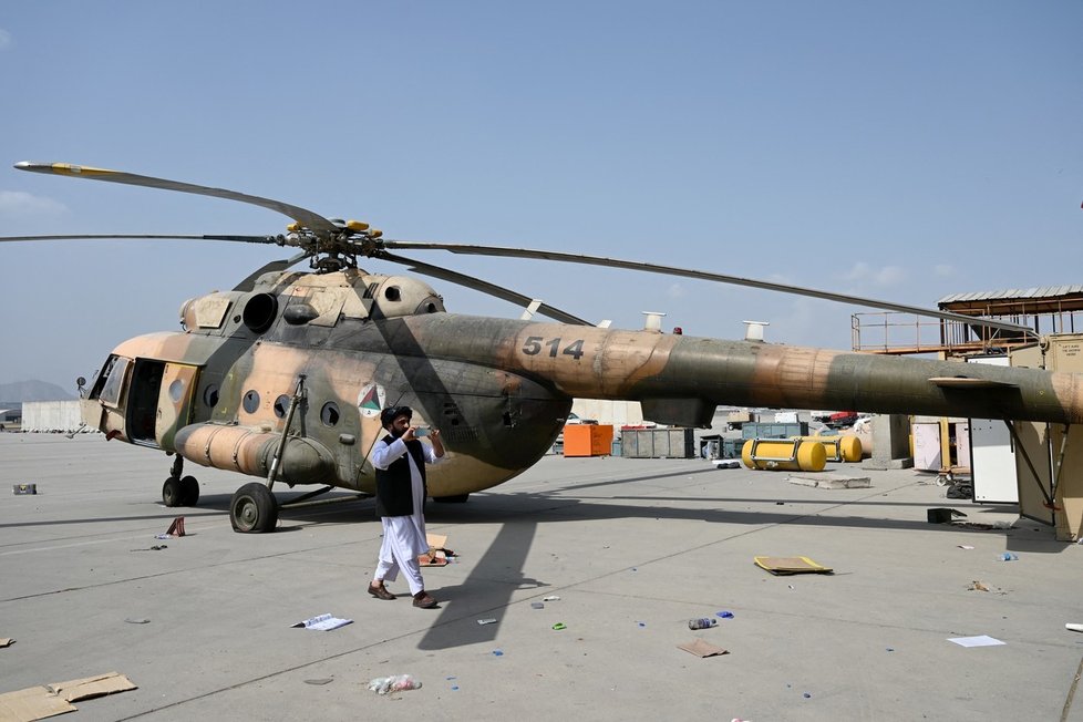 Mil Mi-8 sovětské výroby v Afghánistánu znají už od 80. let.
