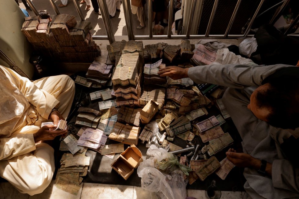 Měnová burza v Kábulu.