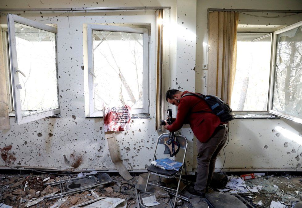 Útok na univerzitu nepřežily v Kábulu desítky studentů.