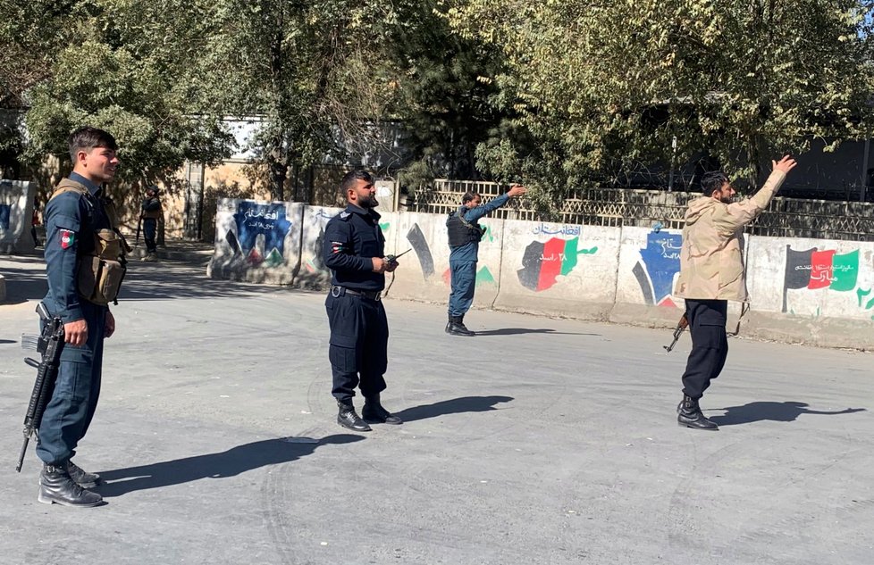 Útok na univerzitu nepřežily v Kábulu dvě desítky studentů.