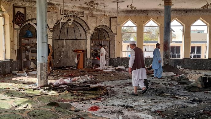Ničivý výbuch mešity v Afghánistánu.