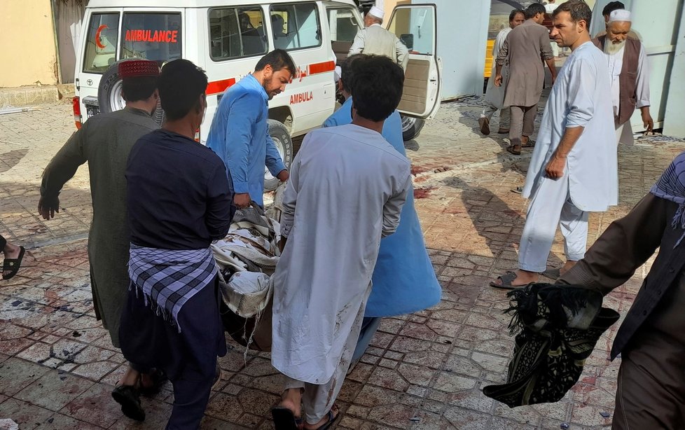 Ničivý výbuch mešity v Afghánistánu.