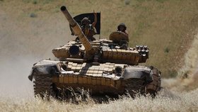 IS ovládá značnou část Sýrie a Iráku.