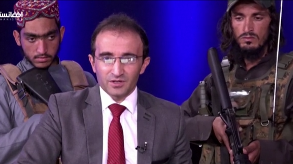 Vojáci Tálibánu vtrhli do televize a diktovali moderátorovi, co má říkat.