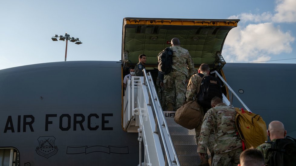Američané proměnili ranvej na německé základně v provizorní uprchlický tábor pro Afghánce