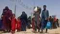 Útěky z Afghánistánu: Řada lidí se vydala směrem k hranici s Pákistánem