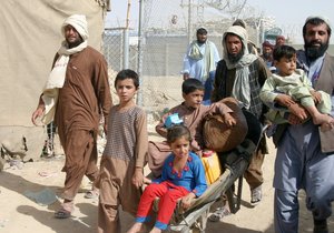 Útěky z Afghánistánu: Řada lidí se vydala směrem k hranici s Pákistánem. 31.08.2021
