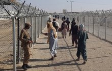 Boje v Afghánistánu sílí: České diplomaty stáhli na letiště